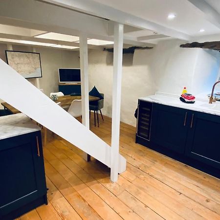 Spindrift Is A Beautiful Newly Refurbished Three Bedroom Private Family House Located On The Old Harbour And The Coastal Path In The Heart Of Beautiful Polperro Bagian luar foto