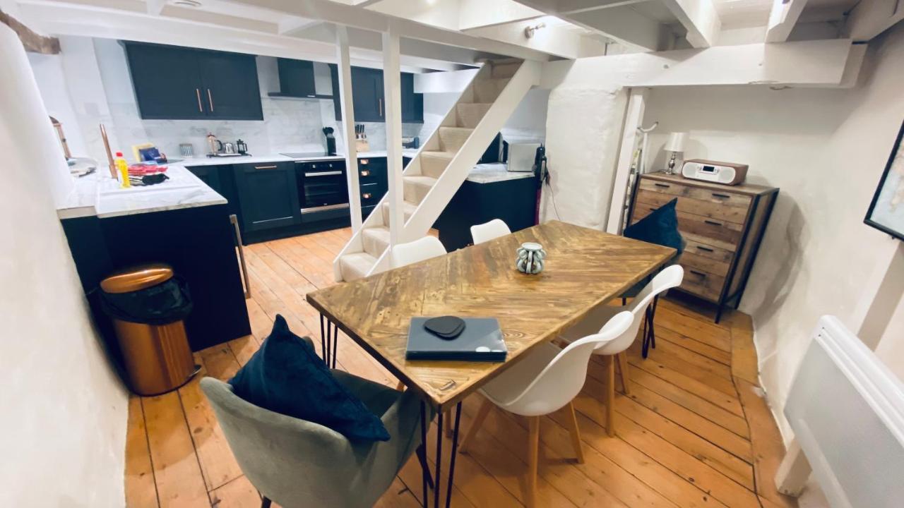Spindrift Is A Beautiful Newly Refurbished Three Bedroom Private Family House Located On The Old Harbour And The Coastal Path In The Heart Of Beautiful Polperro Bagian luar foto