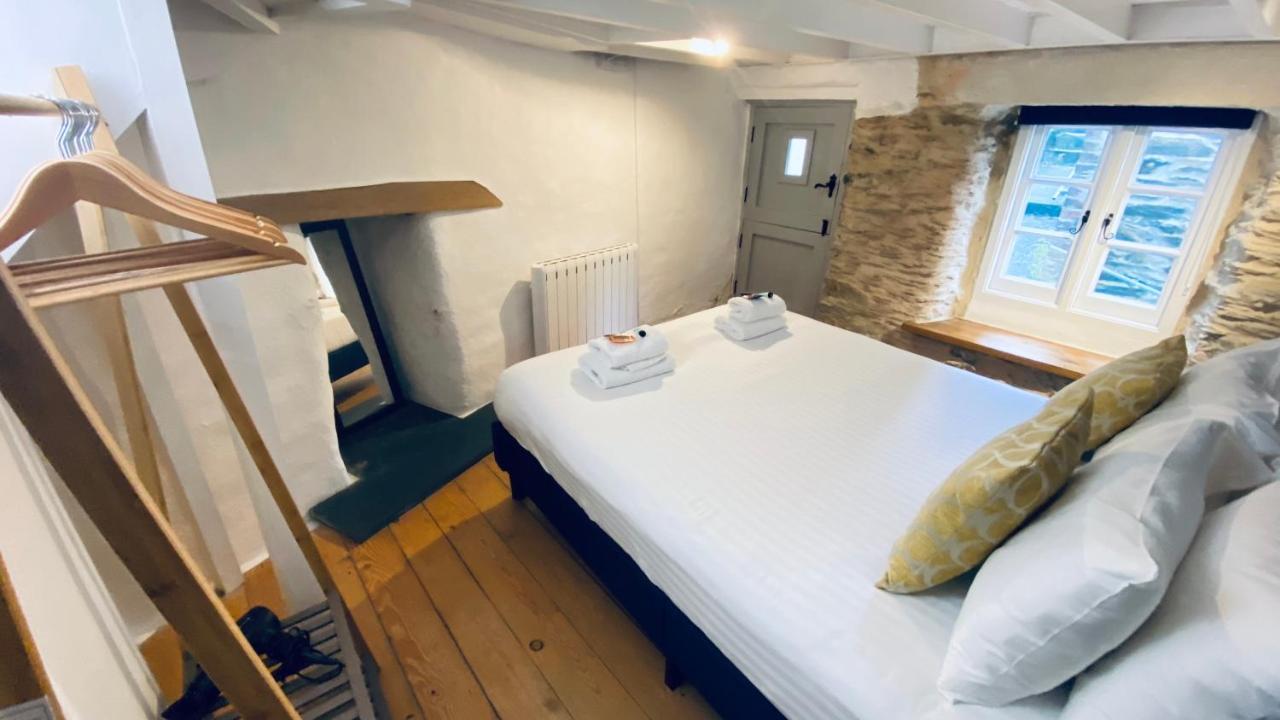 Spindrift Is A Beautiful Newly Refurbished Three Bedroom Private Family House Located On The Old Harbour And The Coastal Path In The Heart Of Beautiful Polperro Bagian luar foto