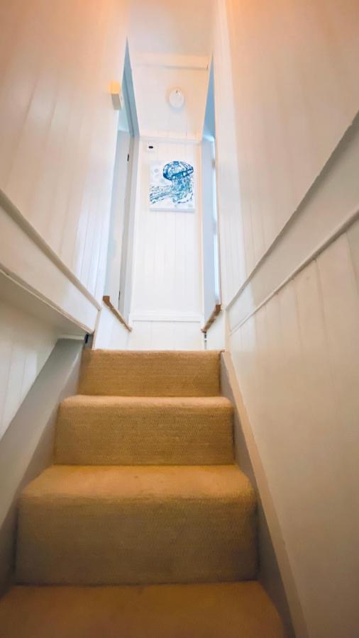 Spindrift Is A Beautiful Newly Refurbished Three Bedroom Private Family House Located On The Old Harbour And The Coastal Path In The Heart Of Beautiful Polperro Bagian luar foto