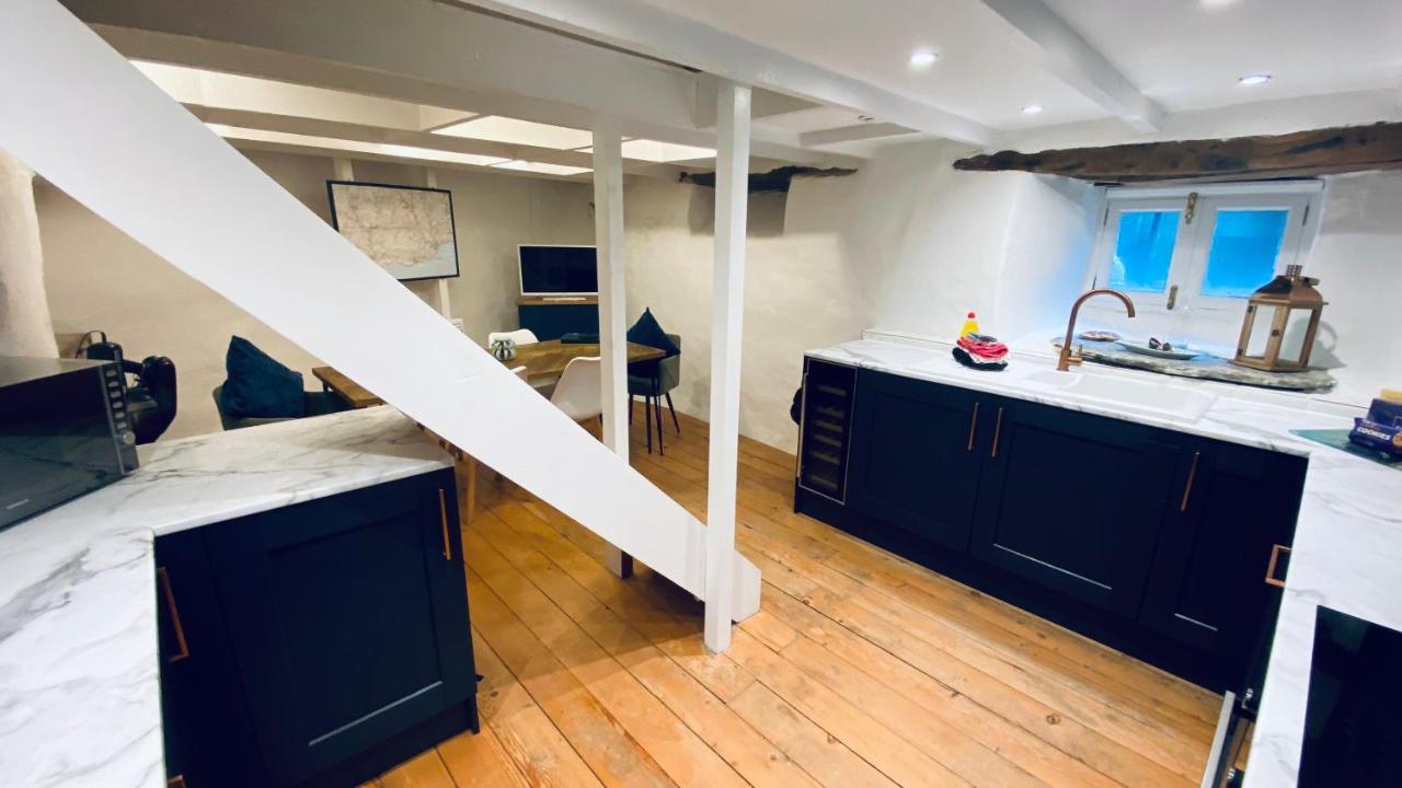 Spindrift Is A Beautiful Newly Refurbished Three Bedroom Private Family House Located On The Old Harbour And The Coastal Path In The Heart Of Beautiful Polperro Bagian luar foto